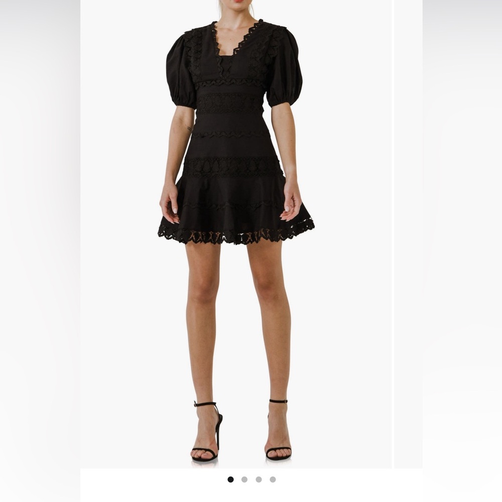 NWT Plunge Neck Cotton and linen with Lace Dress Black Sz M